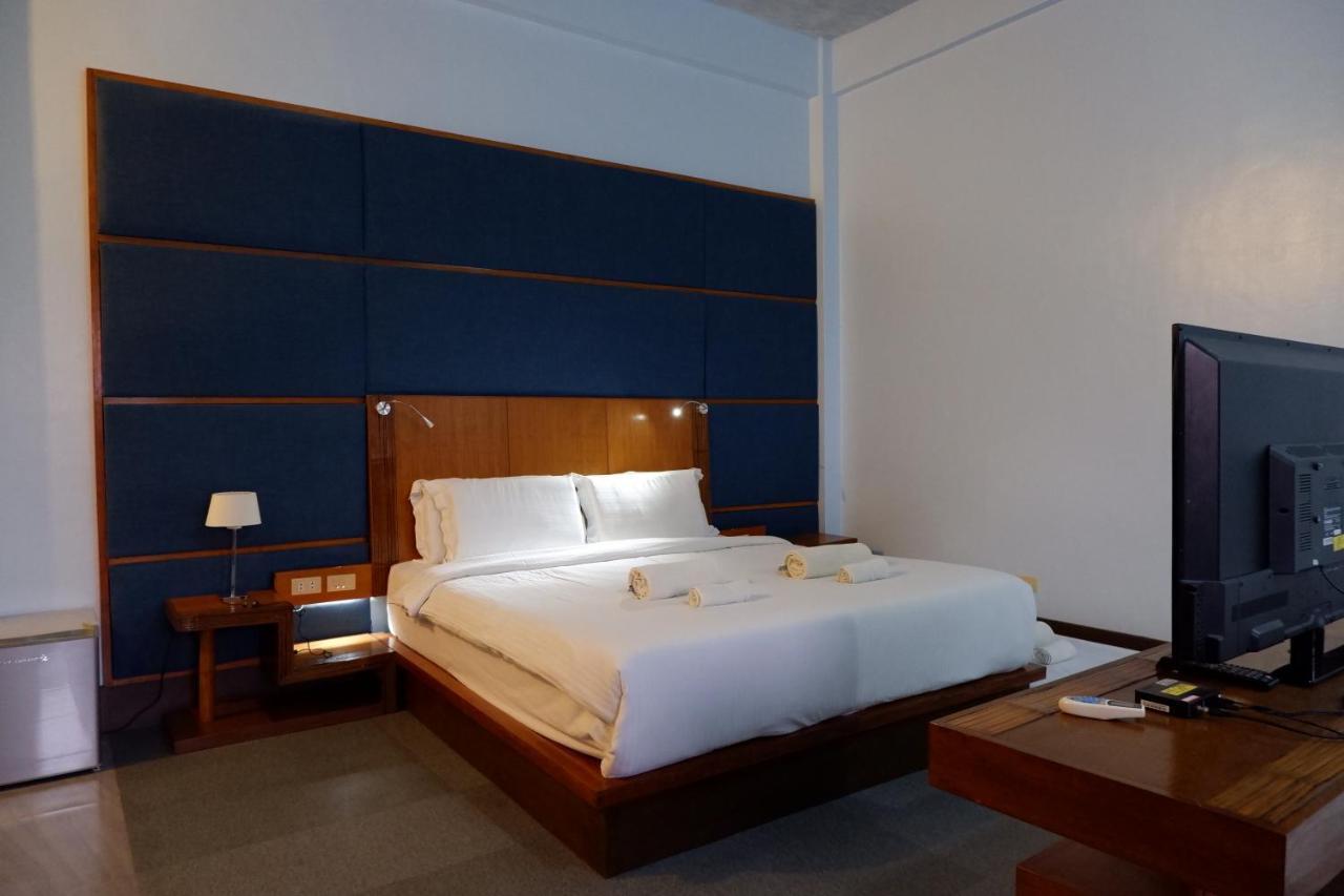 Hotel The Park - Silang Esterno foto