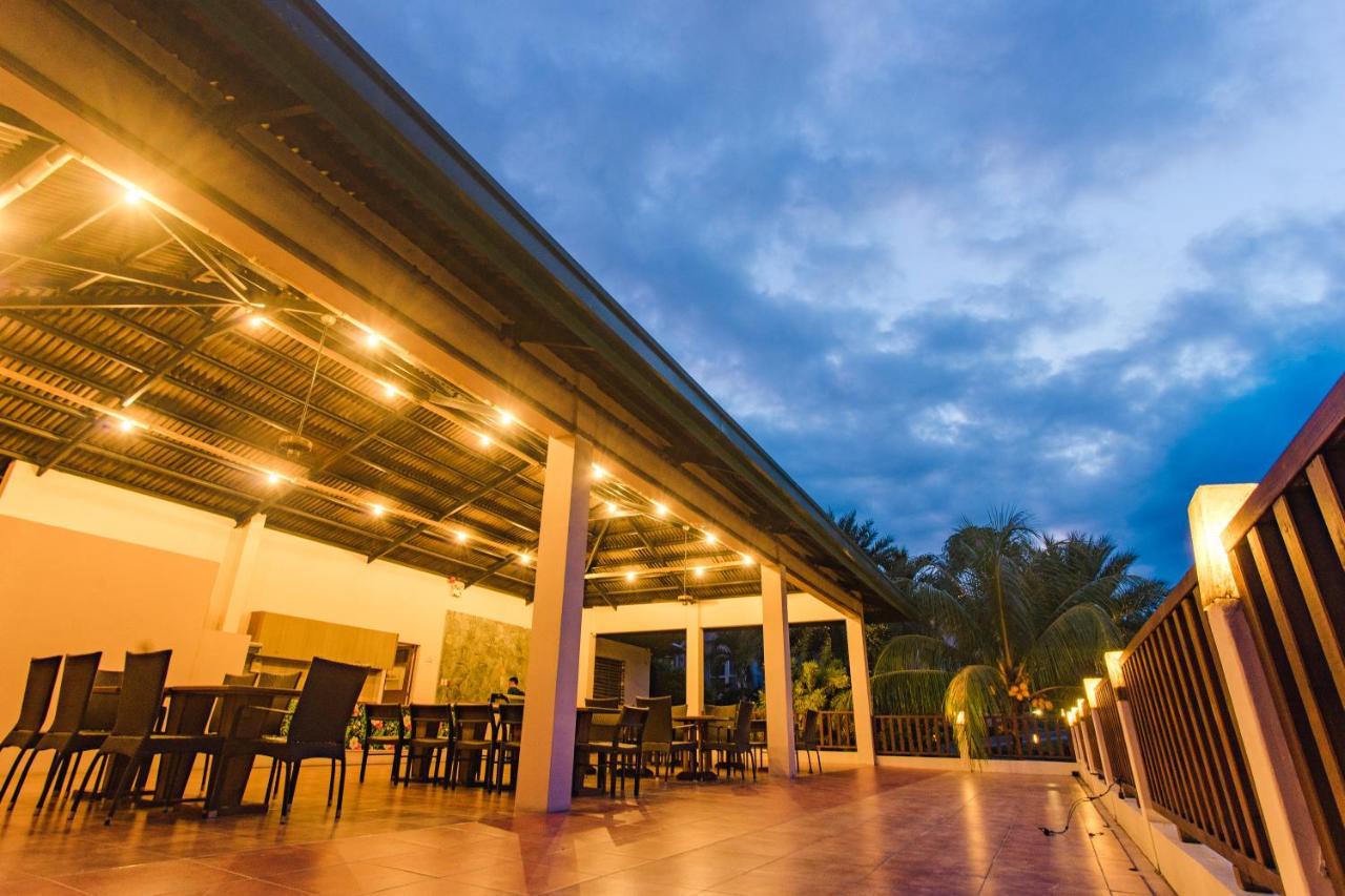 Hotel The Park - Silang Esterno foto